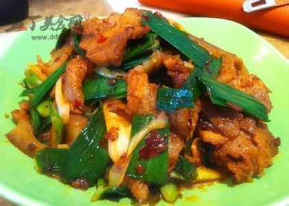 蒜苗回锅肉的做法 蒜苗回锅肉的好吃做法