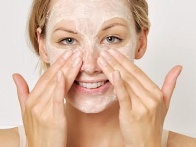 正确的洗脸护肤方法 护肤的洗脸方法是什么