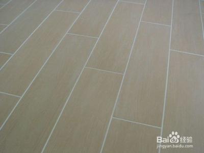 仿木地板瓷砖优缺点 玻璃地板优缺点分析?地板好还是瓷砖好?