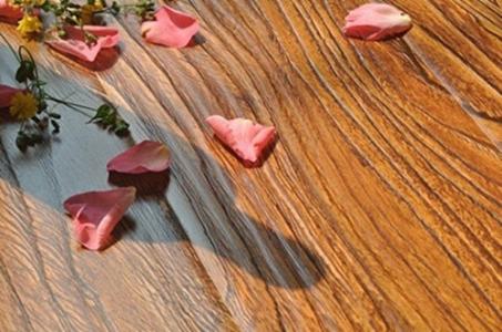 实木复合木地板排名 什么是复合实木地板？木地板精油的优点？