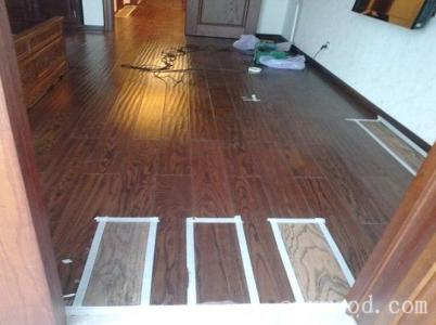 铺复合木地板注意事项 复合木地板的价格分析?地板装修注意事项有哪些?
