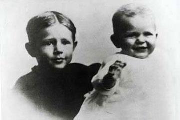 丘吉尔和弗莱明的故事 名人的故事 少年丘吉尔和弗莱明的故事