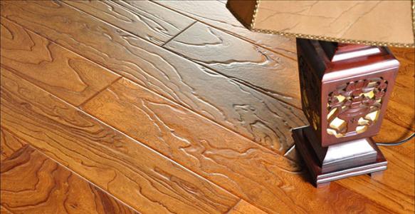 强化木地板 木地板好还是强化地板好？木地板和强化地板的区别？