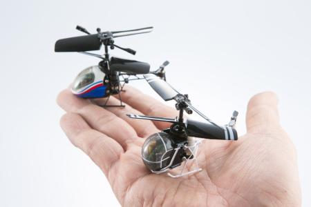 遥控直升机 日本世界最小遥控直升机
