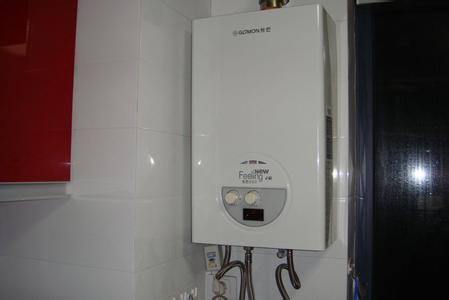 煤气热水器 电热水器 煤气热水器和电热水器哪个好 热水器行业标准是什么