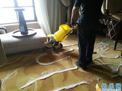 专业地板打蜡地毯清洗 专业清洗地毯价格分析?地板应该如何清洁?