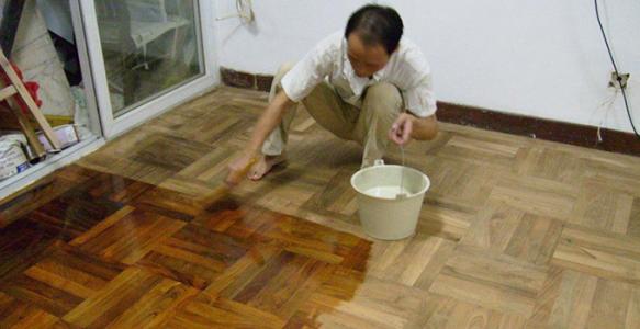 铺木地板注意事项 木地板上蜡的注意事项有哪些?木地板上蜡方法有哪些?
