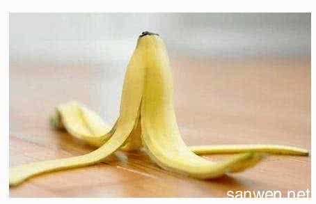 香蕉皮煮水的功效 香蕉皮的功效与作用及禁忌