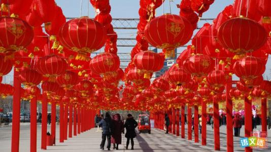 春节挂灯笼的由来 春节挂灯笼由来_春节挂灯笼来源