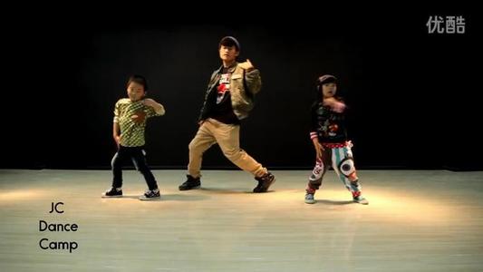少儿爵士舞蹈教学视频 2017年少儿爵士舞蹈教学视频