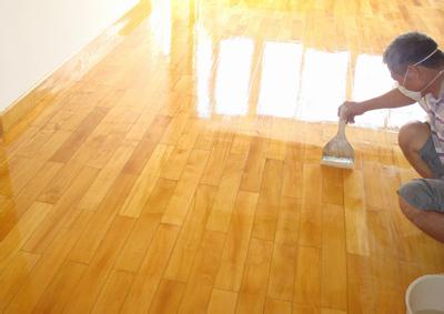 实木地板打蜡 实木地板打蜡多久可以干?实木地板打蜡需要注意什么?