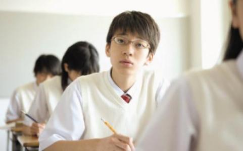 高中生个人介绍 高中生个人自我介绍