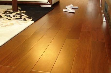 复合木地板需要打蜡吗 实木地板和复合地板哪个好？木地板打蜡方法？