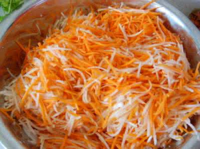 饭店蒸胡萝卜丝的视频 萝卜丝酱菜视频