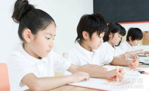 左撇子更聪明吗 左撇子的孩子更聪明吗？