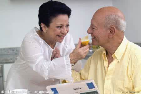 老年人缺铁性贫血 贫血吃什么好 老年人缺铁性贫血怎么办