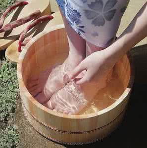 备孕吃黑豆 备孕期间泡脚吃黑豆 备孕期间能不能泡脚