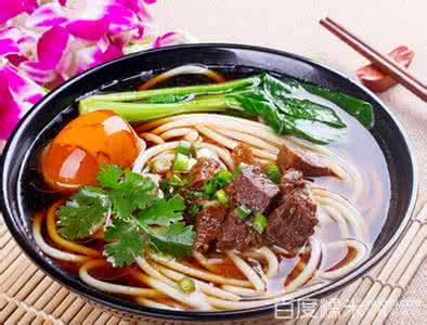 青岛好一家牛肉粉 青岛好一家牛肉粉 青岛牛肉粉里有奇怪的肉 不是鸡头是牛头