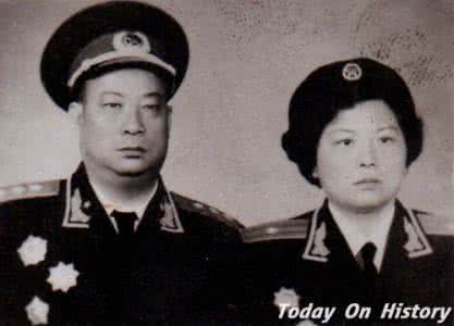 贺炳炎子女现状 贺炳炎简历 贺炳炎的子女介绍