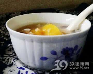 炖鱼的家常做法 炖鱼的家常做法 苹果炖鱼汤的做法,苹果炖鱼汤怎么做好吃,苹果炖鱼汤的家常做法