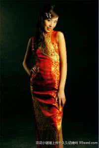 高挑身材旗袍美女avi 突显个性与身材的传统旗袍