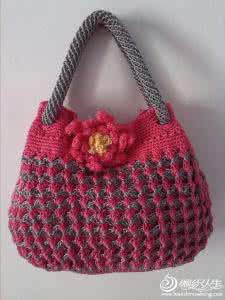 钩编漂亮手袋包 漂亮的钩编包包视频 【包包教程】钩编漂亮手袋