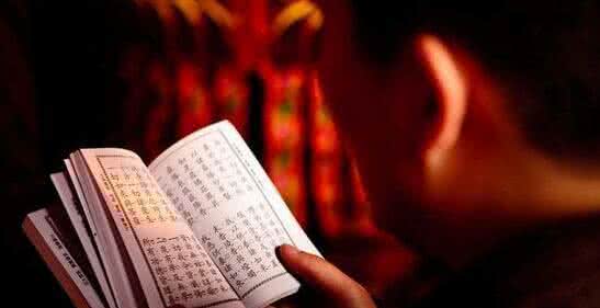 平凡教师的感人故事 佛教故事:学做「平凡人」