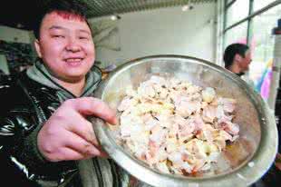 快速剥大蒜 快速剥大蒜，这个方法你可能没想到