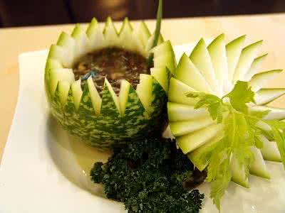 高血压必吃的五种食物 76岁的它高血压，因吃了这3种食物，被治好了！