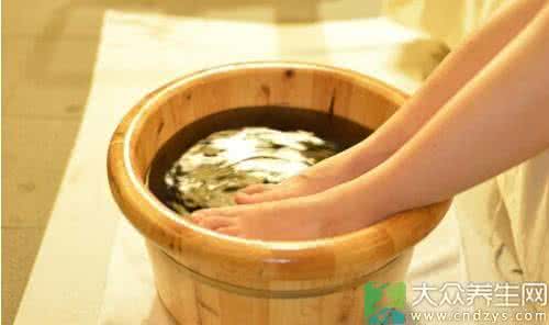 姜汁泡脚 姜汁泡脚的作用有哪些?