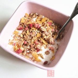 燕麦减肥一天瘦一斤 吃什么减肥 4款燕麦饮食越吃越瘦