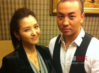 何洁与释小龙分手原因 何洁释小龙分手原因 何洁释小龙分手原因及经过