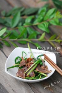 青椒炒鸡胗 黑椒煎韭菜鸡胗