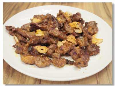 蒜苔炒牛肉 蒜片牛肉