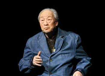 欧阳山 欧阳山未经过完整正规的教育仍成了一个文学家