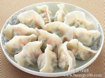 速冻饺子能蒸吗 不用煮不用蒸巧做速冻饺子—速冻饺子巧变冰花饺子
