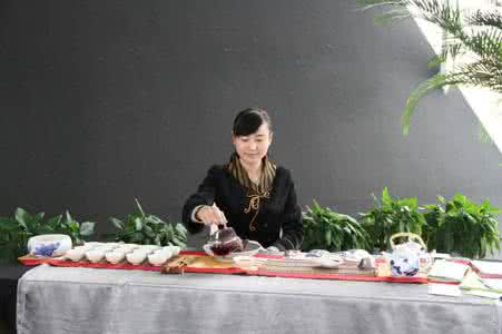 如何形容茶香 如何品鉴茶香
