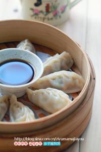 柳叶蒸饺 只吃一笼不过瘾---酸菜鲜肉柳叶蒸饺