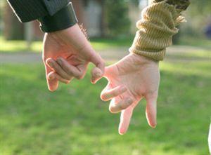 微情书大全 【微情书289】想要过一种生活,有情趣做饭,有心情看书,有时间旅行,最最重要的,是这一切都有你陪伴。