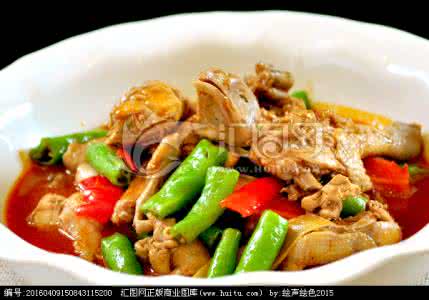 红烧土鸡 清烧土鸡'减法还真味',香辣小猪肉'热辣火爆',红苕烧兔'变辅料出创意'