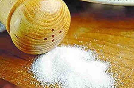 食盐的妙用129个 盐20个意想不到的妙用