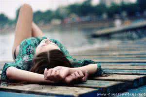 活着真累经典语录 经典语录：很多人觉得自己活得太累，实际上他们可能只是睡得太晚