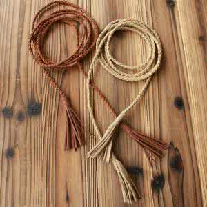 对角线钩针编织垫子 余线的编织效果----“对角线带有流苏的夏季薄毯”