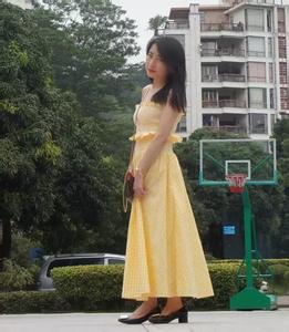 矮个子能穿长裙吗 谁说矮个子不能穿长裙?160cm的她们都把自己穿成170cm
