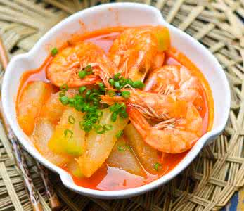 冬瓜大虾汤 冬瓜煮大虾??鲜香美味煮出来