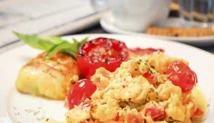 西红柿炒鸡蛋的功效 【美食美味】西红柿炒鸡蛋的神奇功效