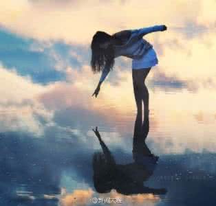 看清了也就看轻了 要看清自己??不要看轻自己