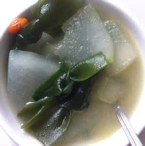 电压力锅盐焗鸡的做法 电压力锅版盐焗鸡+青椒茄子+冬瓜海带汤+红烧鲈鱼