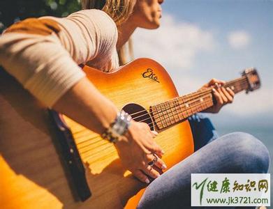 打羽毛球的技巧 打羽毛球的技巧 打羽毛球需知的六大秘诀