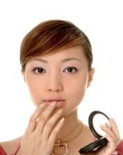 pony大神常用的粉底液 维生素d缺乏 常用粉底液维生素D缺乏